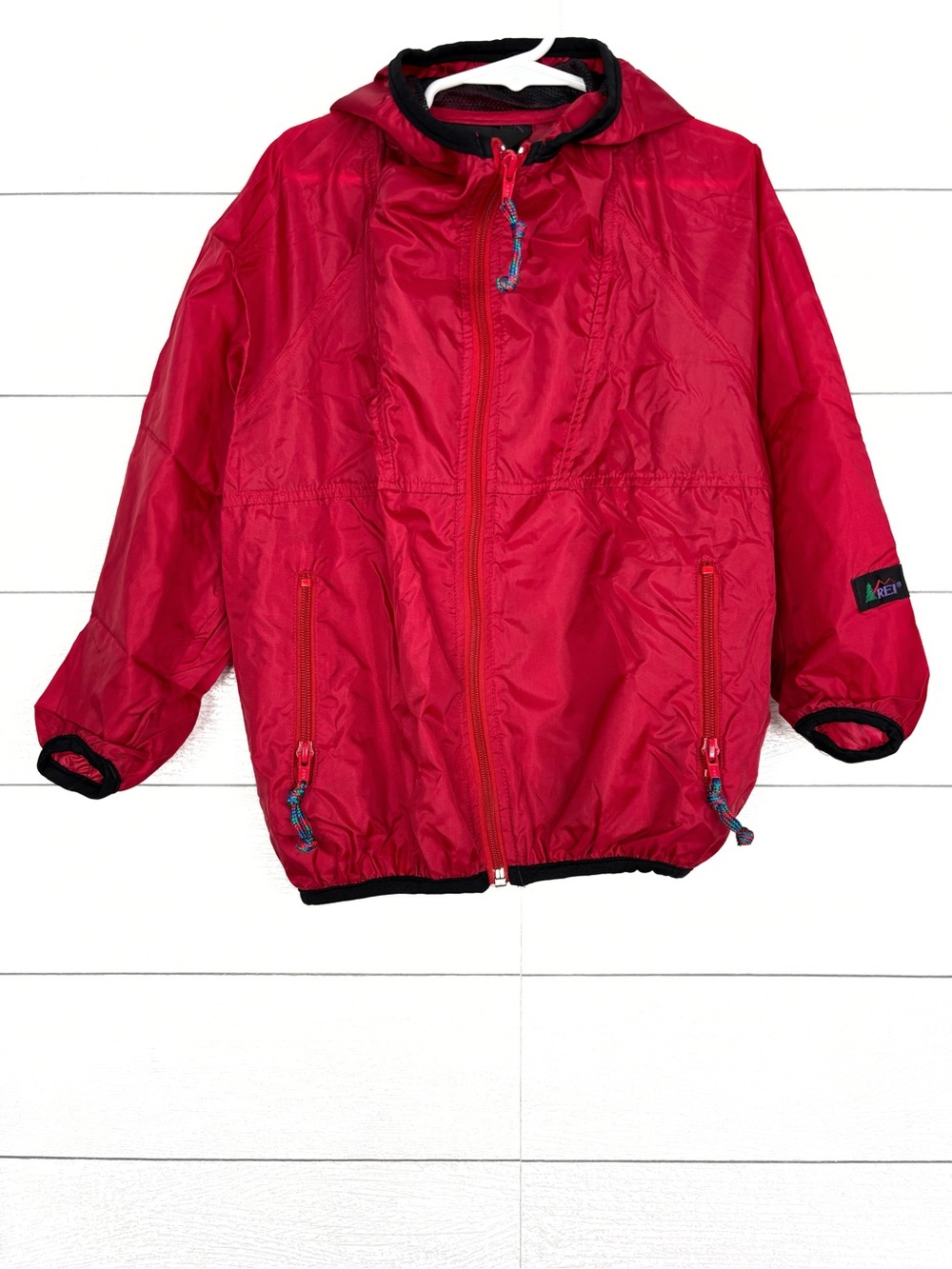 REI Kids Hooded Jacket Red Vintage Packable Lightweight Windbreaker Stuff Sack
